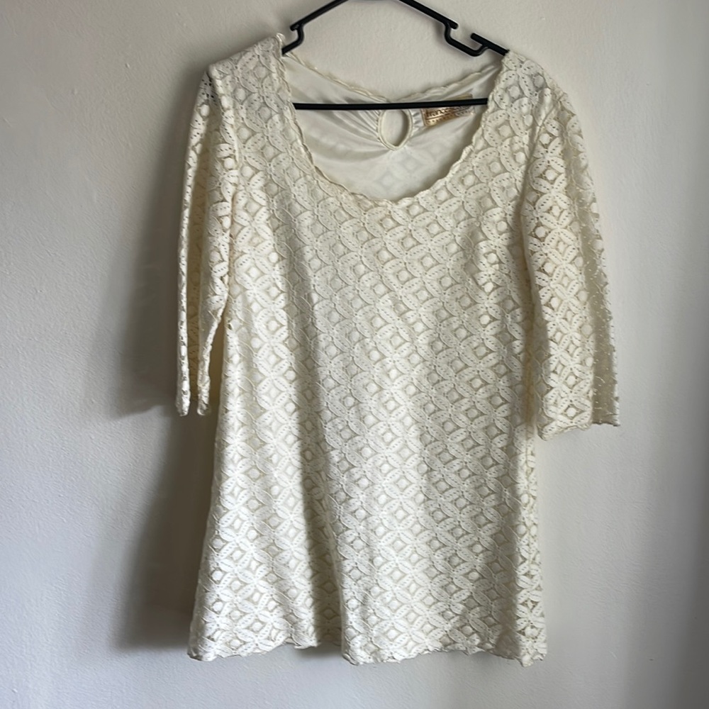 Beautiful Francesca’s collection white tunic with satin under layer! So pretty!